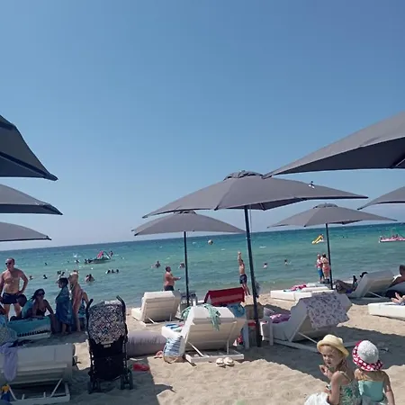 Ferienhaus райский уголок Nea Moudania