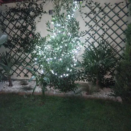 Ferienhaus райский уголок Nea Moudania