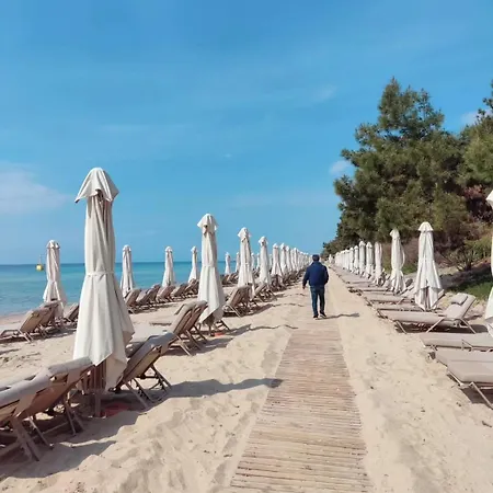 райский уголок Hébergement de vacances Nea Moudania