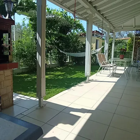 райский уголок Ferienhaus Nea Moudania