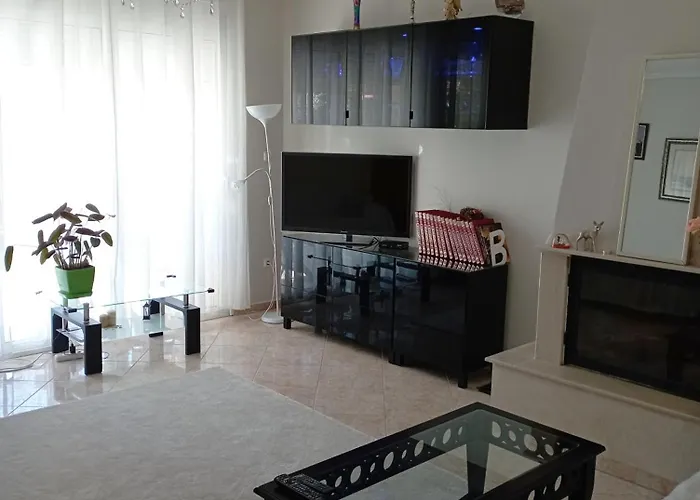 Casa de Férias райский уголок Nea Moudania